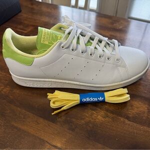 Adidas originals-Disney